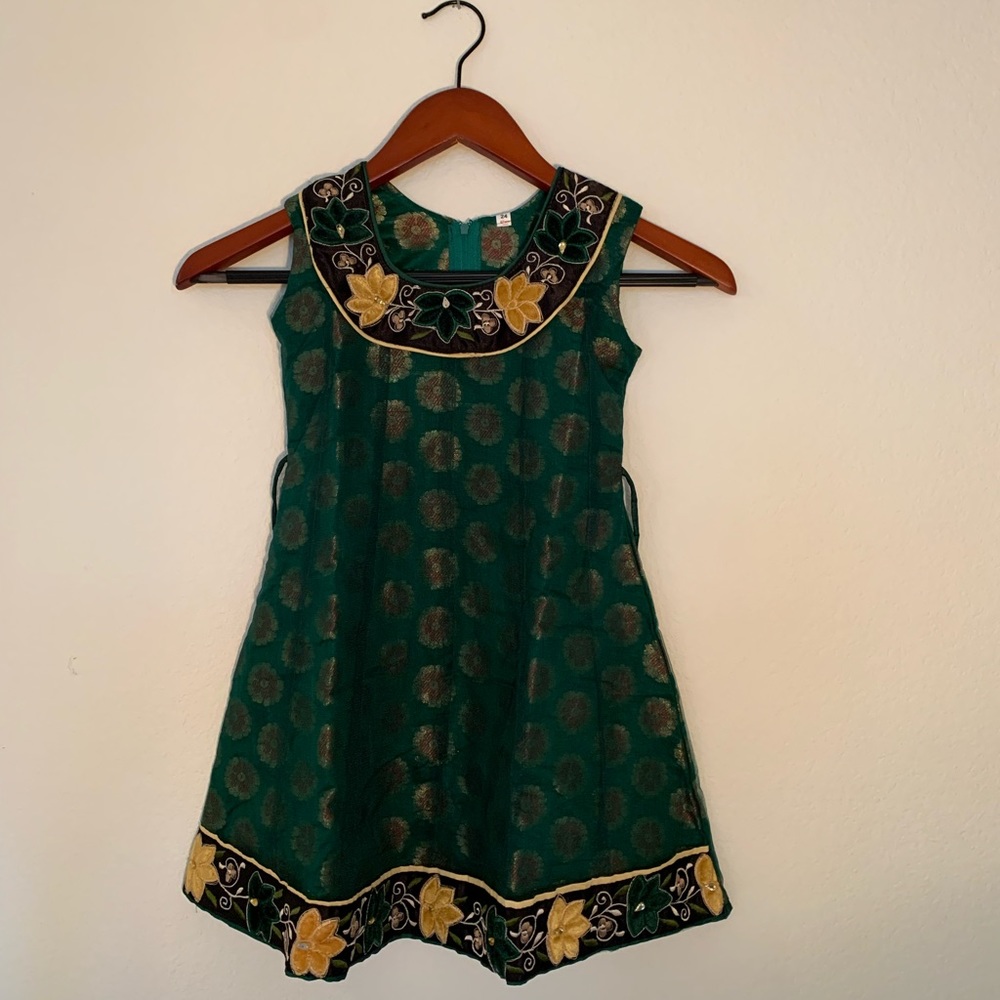 Salwar Kameez - traditional Indian clothing